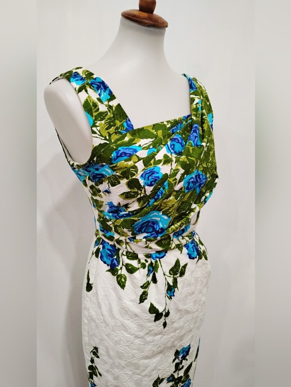 RETRO BLUE ROSES WIGGLE DRESS
